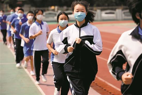 融合大灣區(qū)高教資源，打造深圳卓越教師隊伍新路徑